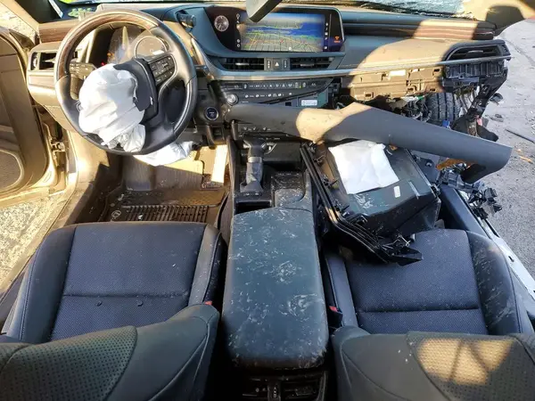 58ADA1C13MU012218 2021 LEXUS ES - Image 8