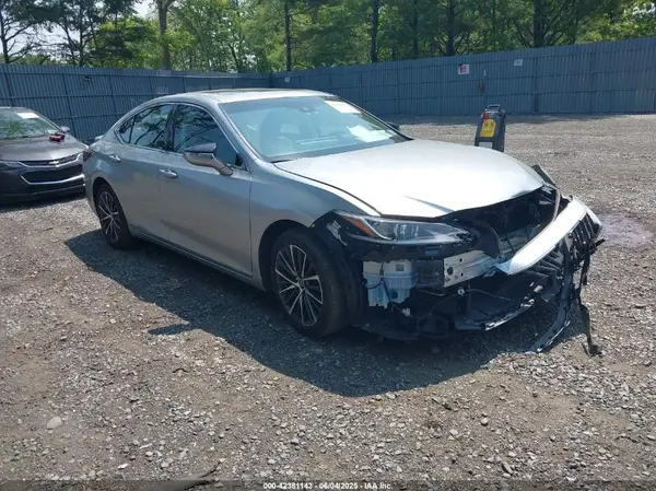 58ADA1C13NU017386 2022 LEXUS ES - Image 1