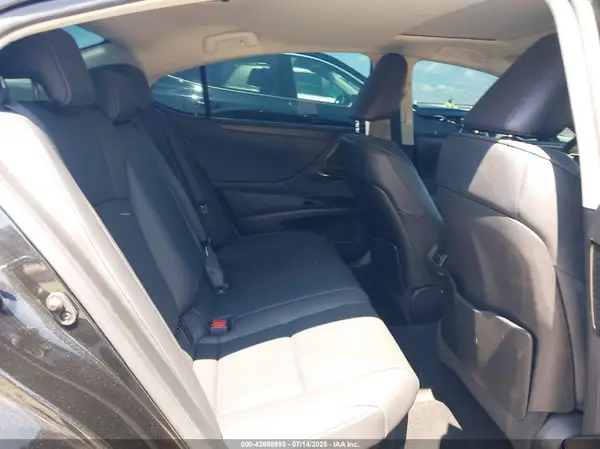 58ADA1C13NU023480 2022 LEXUS ES - Image 8