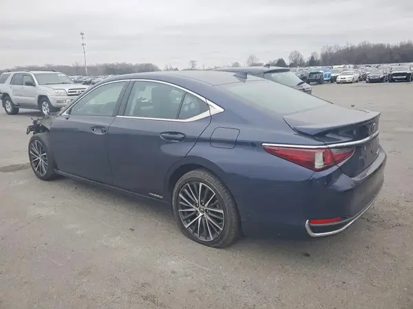 58ADA1C13NU025083 2022 LEXUS ES - Image 2