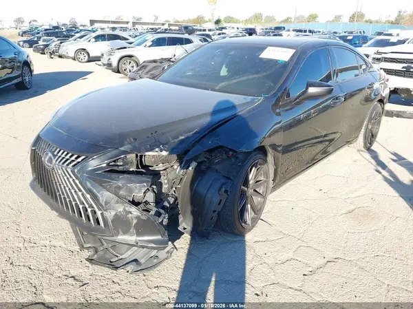 58ADA1C13NU026069 2022 LEXUS ES - Image 2