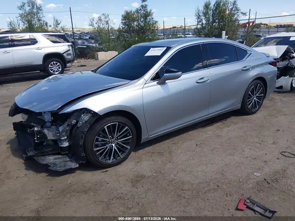 58ADA1C13PU031078 2023 LEXUS ES - Image 2