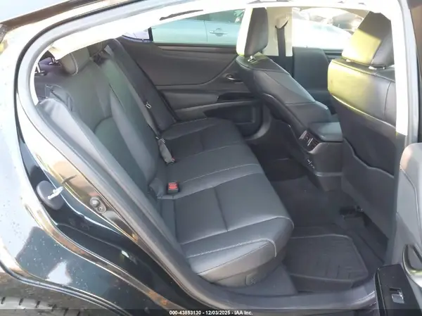 58ADA1C13PU034840 2023 LEXUS ES - Image 8