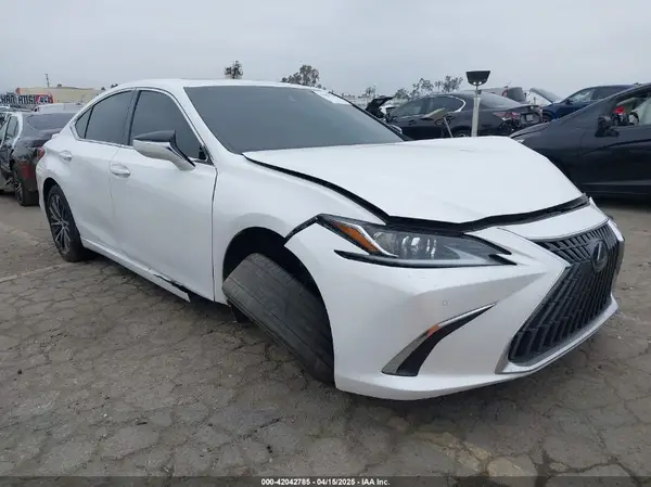 58ADA1C13RU041919 2024 LEXUS ES - Image 1