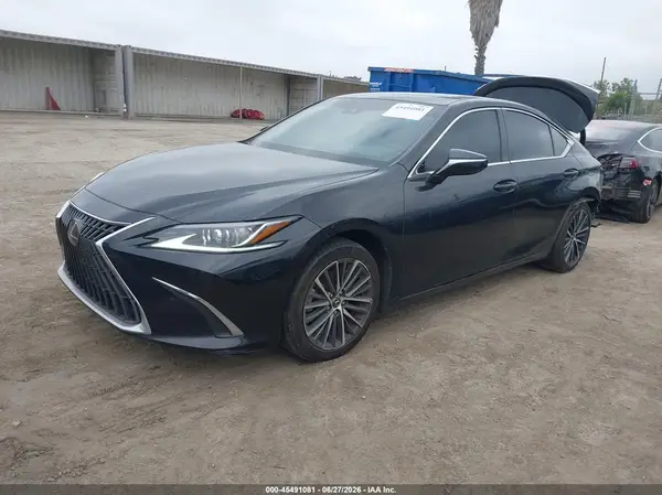 58ADA1C13RU047509 2024 LEXUS ES - Image 2