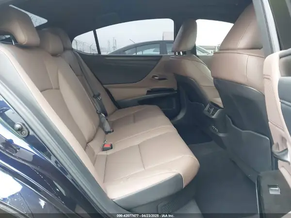 58ADA1C13RU051043 2024 LEXUS ES - Image 8