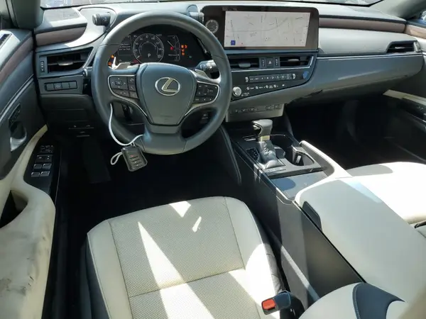 58ADA1C13SU055695 2025 LEXUS ES - Image 8