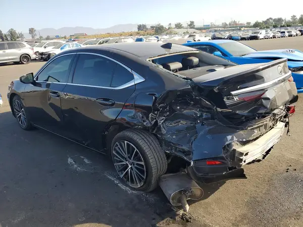 58ADA1C13SU057155 2025 LEXUS ES - Image 2
