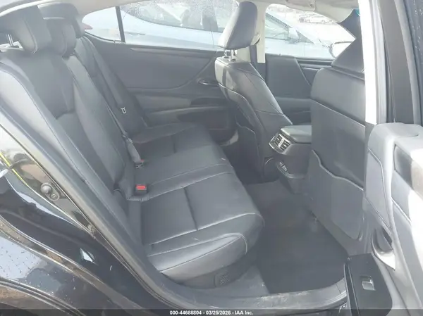 58ADA1C13SU060234 2025 LEXUS ES - Image 8