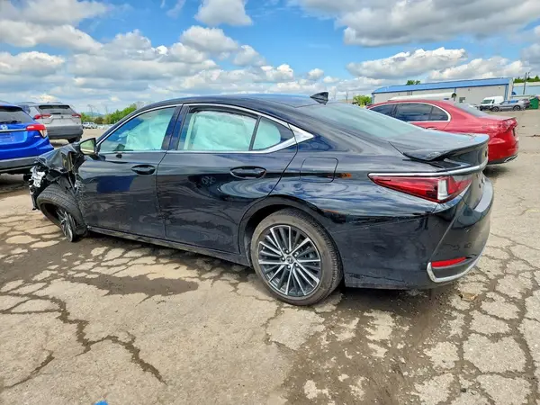58ADA1C13SU061447 2025 LEXUS ES - Image 2