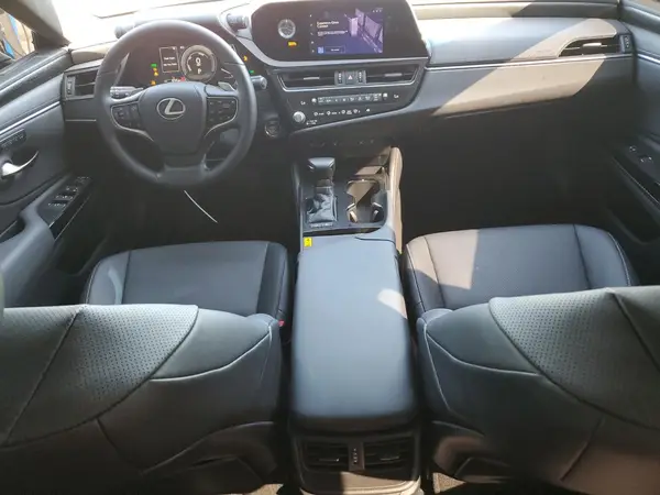 58ADA1C13SU061688 2025 LEXUS ES - Image 8