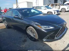 58ADA1C13SU062422 2025 LEXUS ES