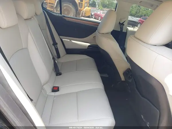 58ADA1C13SU063151 2025 LEXUS ES - Image 8