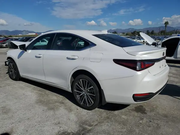 58ADA1C13SU071735 2025 LEXUS ES - Image 2