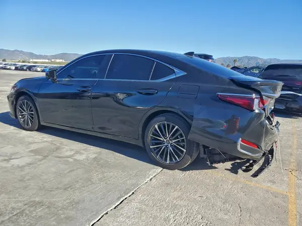 58ADA1C13SU073839 2025 LEXUS ES - Image 2
