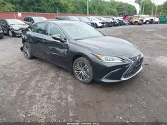 58ADA1C13SU076322 2025 LEXUS ES