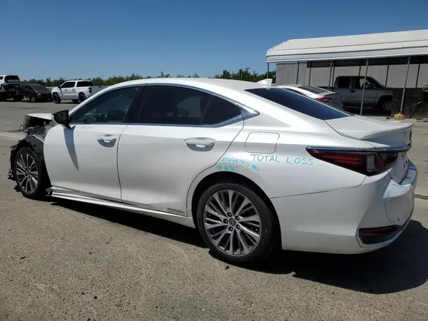 58ADA1C14MU003706 2021 LEXUS ES - Image 2