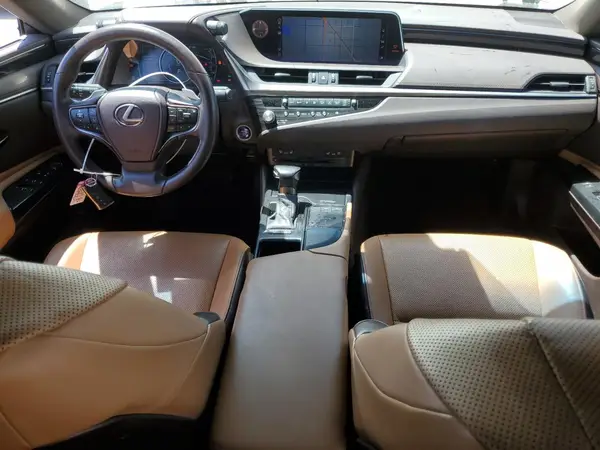 58ADA1C14MU003706 2021 LEXUS ES - Image 8