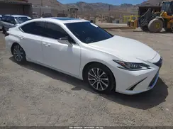 58ADA1C14MU003768 2021 LEXUS ES