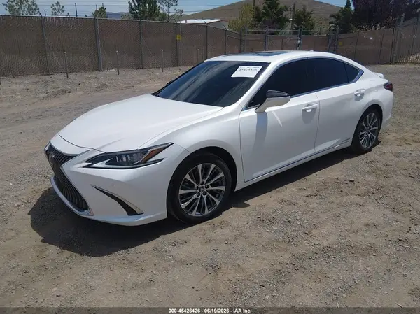 58ADA1C14MU003768 2021 LEXUS ES - Image 2