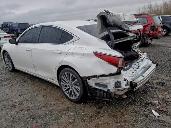 58ADA1C14MU005634 2021 LEXUS ES - Image 2