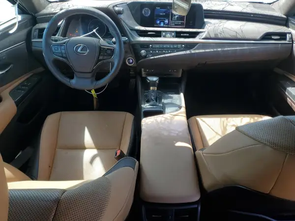 58ADA1C14MU011000 2021 LEXUS ES - Image 8