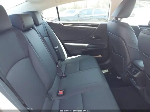 58ADA1C14MU012213 2021 LEXUS ES - Image 8