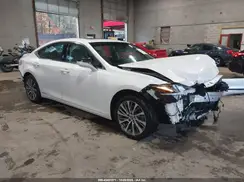 58ADA1C14MU012406 2021 LEXUS ES