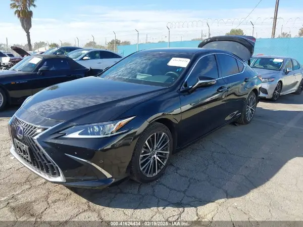 58ADA1C14NU020278 2022 LEXUS ES - Image 2