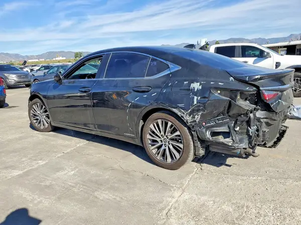 58ADA1C14NU021074 2022 LEXUS ES - Image 2