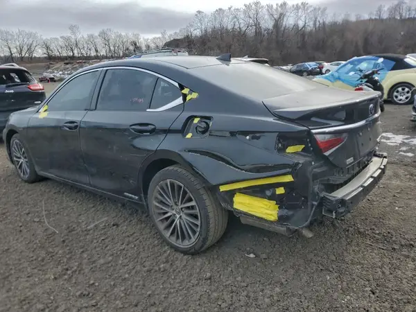 58ADA1C14NU026078 2022 LEXUS ES - Image 2