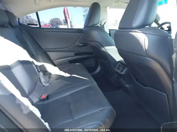 58ADA1C14RU037023 2024 LEXUS ES - Image 8