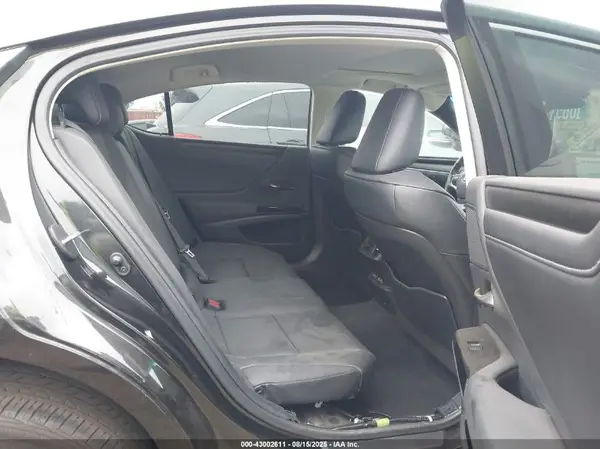 58ADA1C14RU044778 2024 LEXUS ES - Image 8