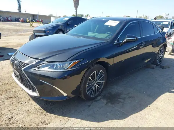 58ADA1C14RU045820 2024 LEXUS ES - Image 2