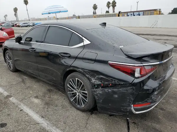 58ADA1C14RU046742 2024 LEXUS ES - Image 2