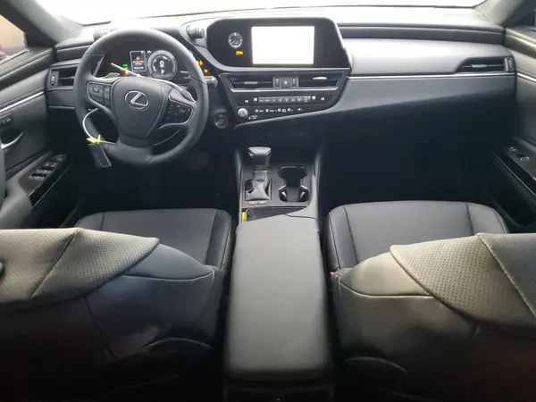 58ADA1C14RU048362 2024 LEXUS ES - Image 8