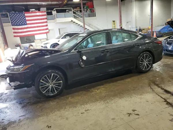58ADA1C14SU055656 2025 LEXUS ES - Image 1