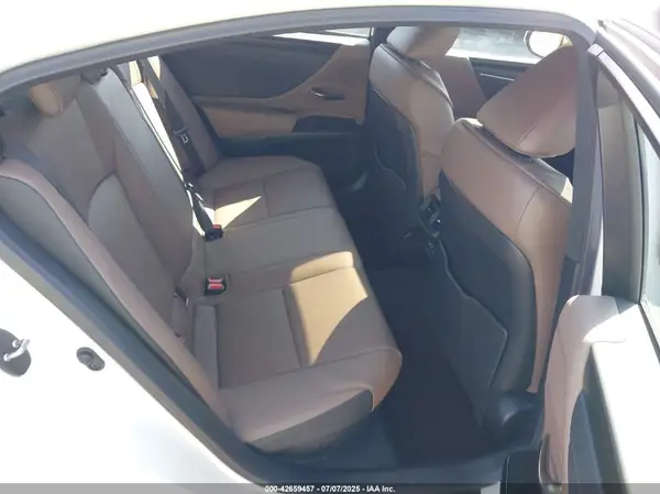 58ADA1C14SU065278 2025 LEXUS ES - Image 8