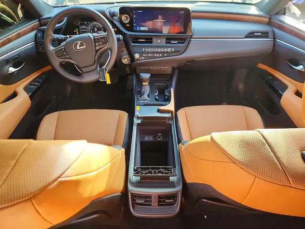 58ADA1C14SU068052 2025 LEXUS ES - Image 8