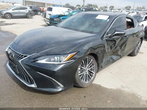 58ADA1C14SU069072 2025 LEXUS ES - Image 2
