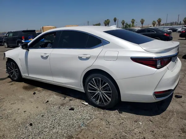 58ADA1C14SU070545 2025 LEXUS ES - Image 2