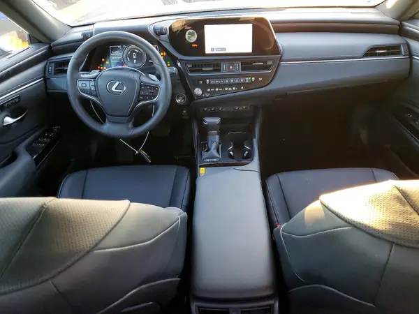 58ADA1C14SU071761 2025 LEXUS ES - Image 8