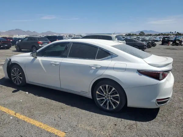 58ADA1C15MU001656 2021 LEXUS ES - Image 2