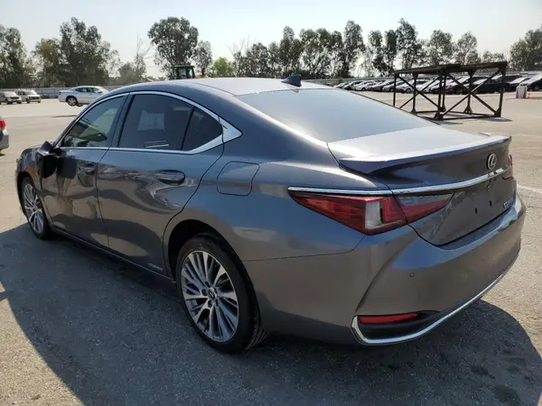 58ADA1C15MU002354 2021 LEXUS ES - Image 2