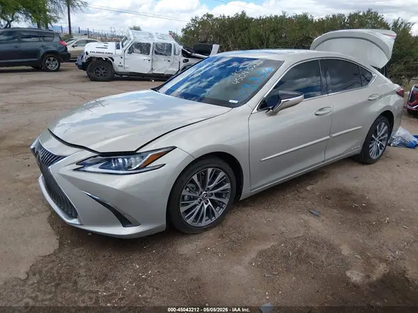 58ADA1C15MU009336 2021 LEXUS ES - Image 2