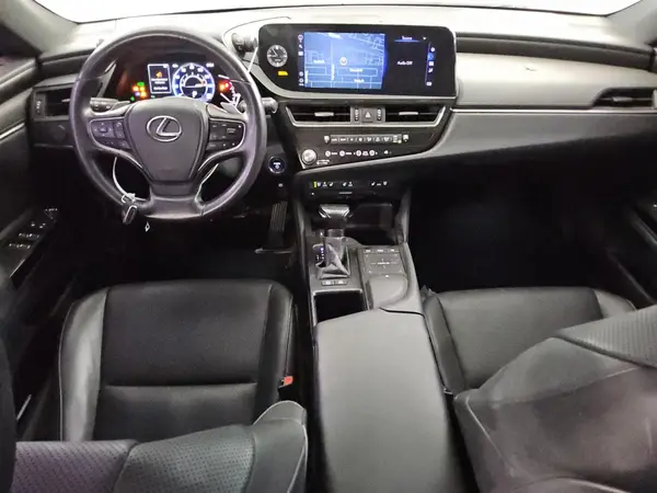 58ADA1C15NU014747 2022 LEXUS ES - Image 8