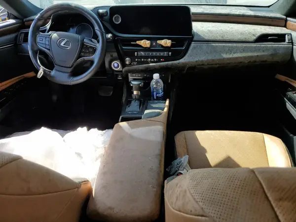 58ADA1C15NU015882 2022 LEXUS ES - Image 8