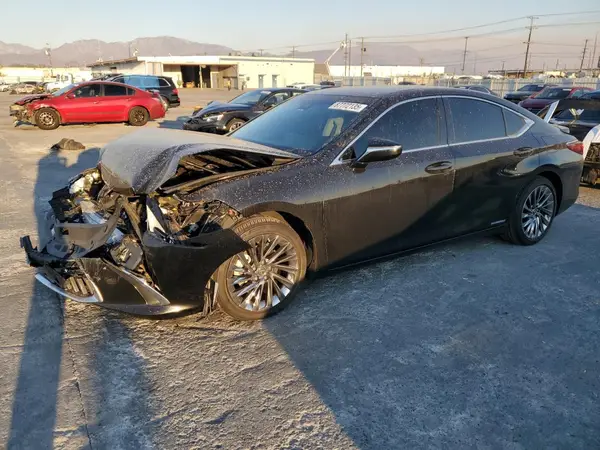 58ADA1C15NU017695 2022 LEXUS ES - Image 1