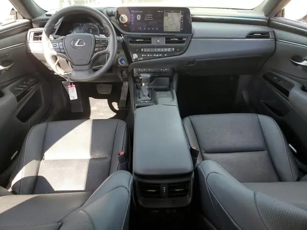 58ADA1C15NU019138 2022 LEXUS ES - Image 8