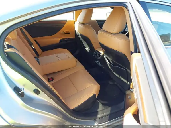 58ADA1C15PU028554 2023 LEXUS ES - Image 8